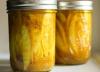 طرز تهیه ترشی انبه زرد؛ چاشنی مناسب انواع غذا ایرانی و فرنگی